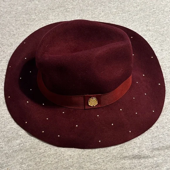Vince Camuto 100% Wool Fedora w Gold Accents, Burgundy, 6”x7.5” Adjustable - Picture 4 of 8